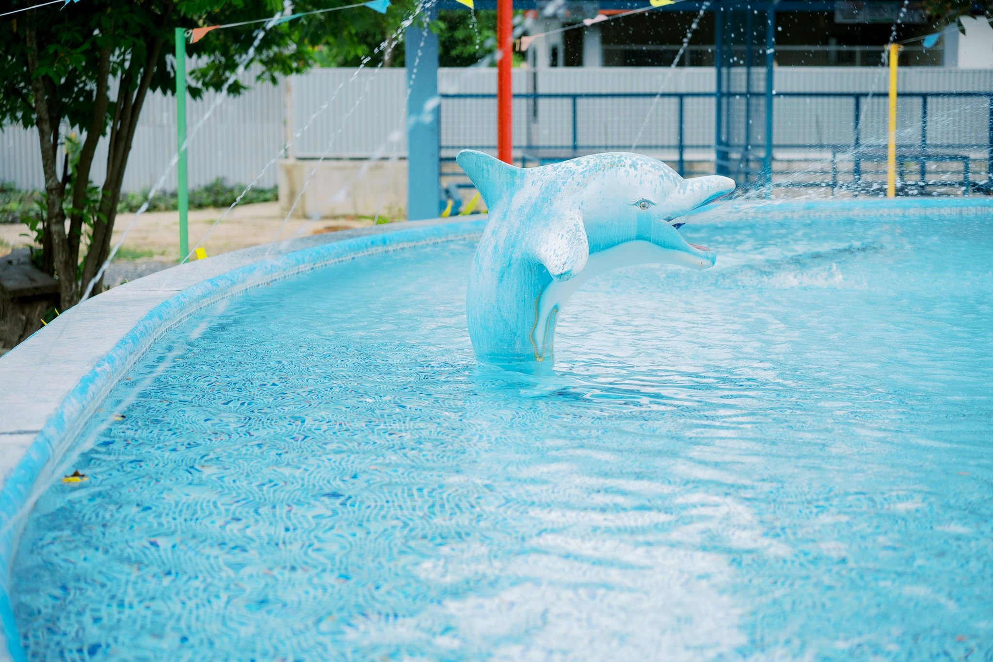 Leaping dolphin fountain
